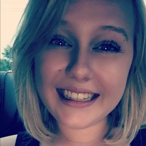 Meet your Posher, Michaela